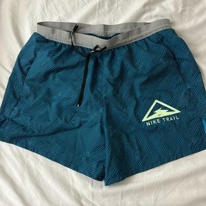 Nike trail shorts 5”